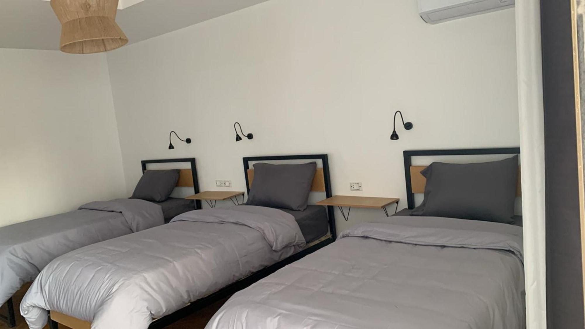 Pyramids Nights Hostel Kafrat al Jabal Екстер'єр фото