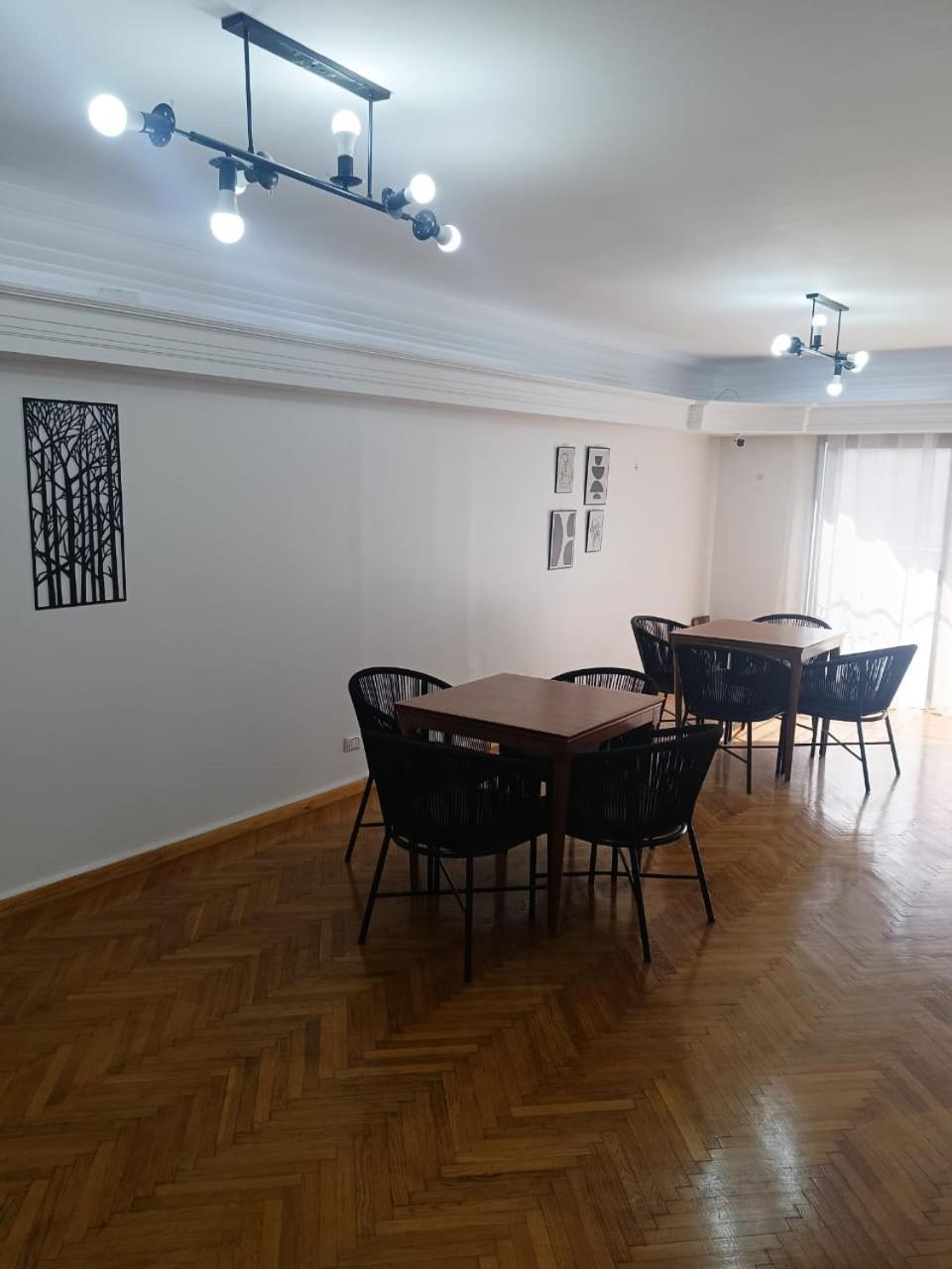 Pyramids Nights Hostel Kafrat al Jabal Екстер'єр фото